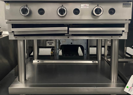 Moffat Waldorf 800 Series CH8900G-LS - 900mm Gas Chargrill Leg Stand