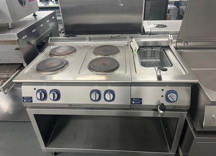 ELECTROLUX 4 BURNER ELECTRIC STOVE WITH COMBINATION FRYER