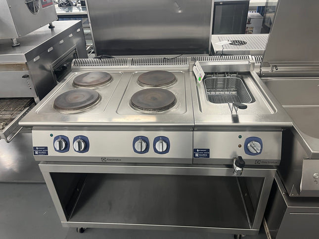 Electrolux 4-Burner Electric Range with Integrated Fryer