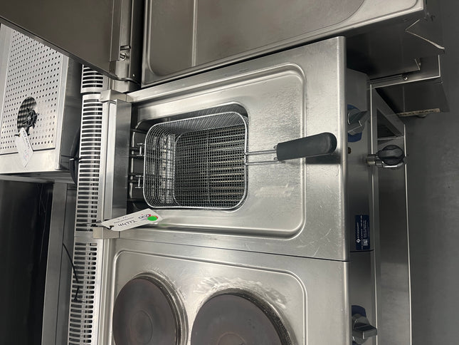 Electrolux 4-Burner Electric Range with Integrated Fryer